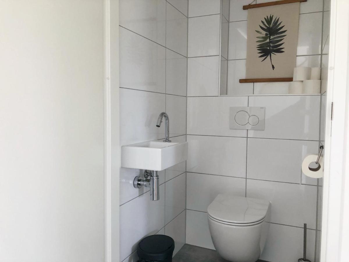 Bungalow 82 Op Recreatiepark De Wielen Sint Maarten Exteriör bild