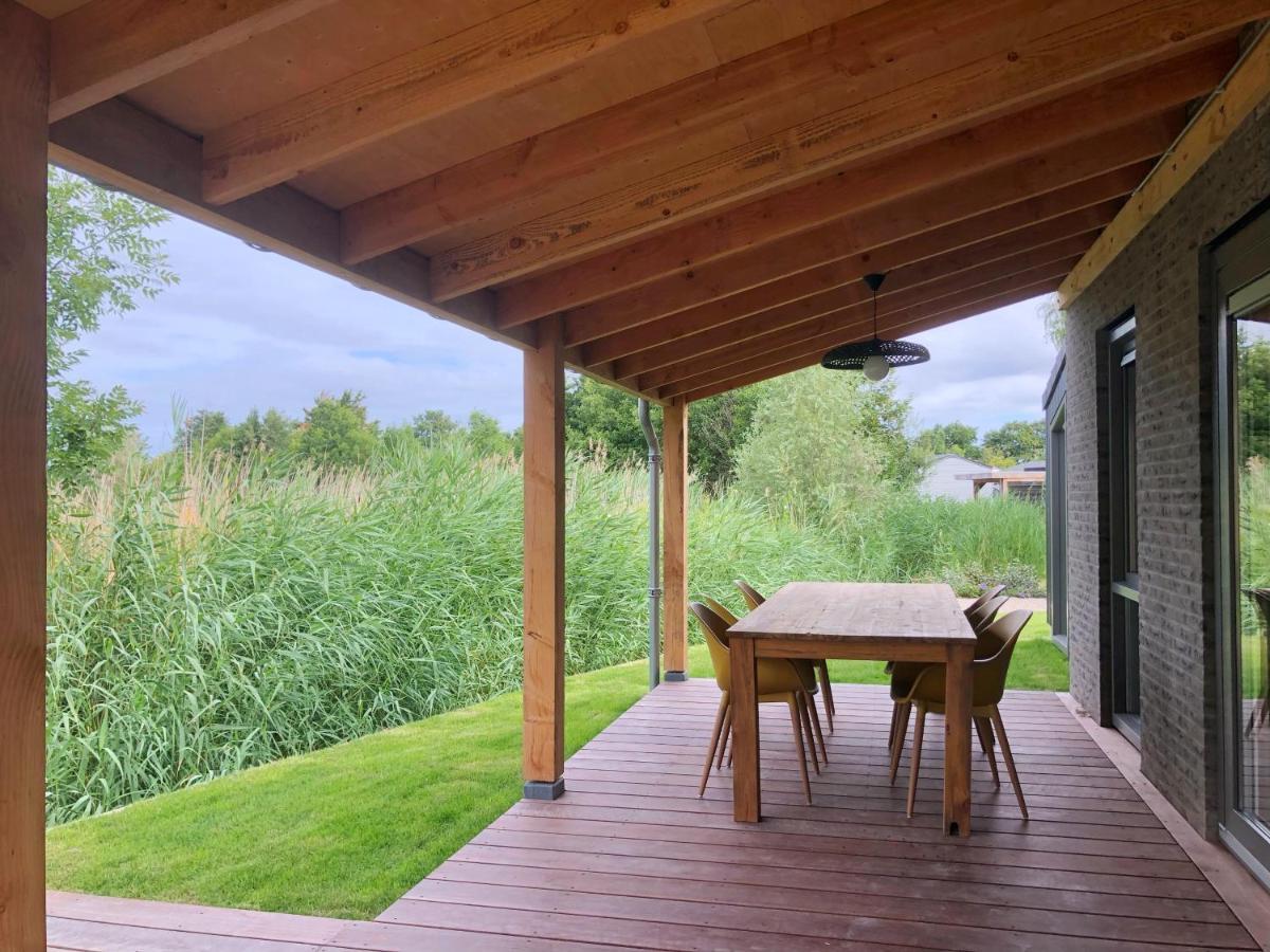 Bungalow 82 Op Recreatiepark De Wielen Sint Maarten Exteriör bild